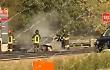 Auto in fiamme in autostrada. Sul posto i vigili del fuoco