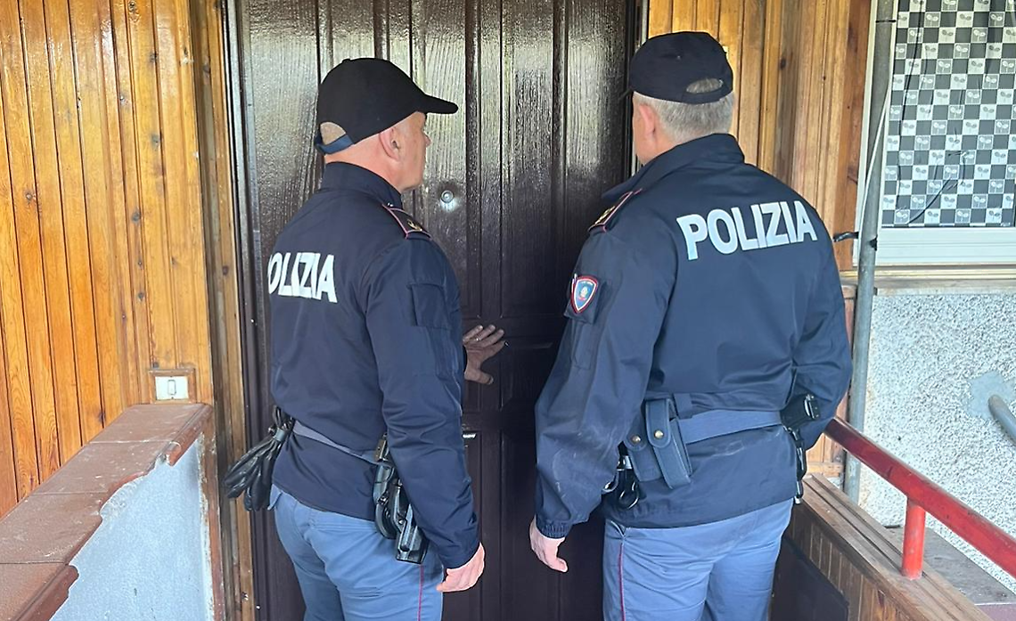Operazione "Alto impatto", la polizia intensifica i controlli. Restituiti all'Ater quattro immobili occupati