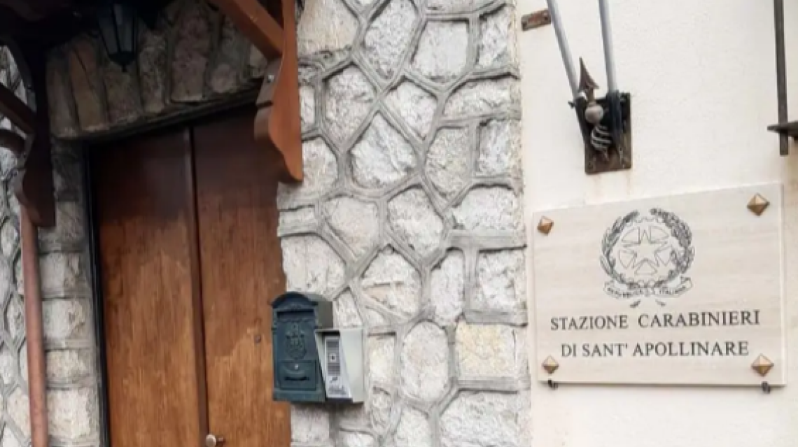 Lite per una donna contesa. Investe con l'auto il "rivale": arrestato per tentato omicidio