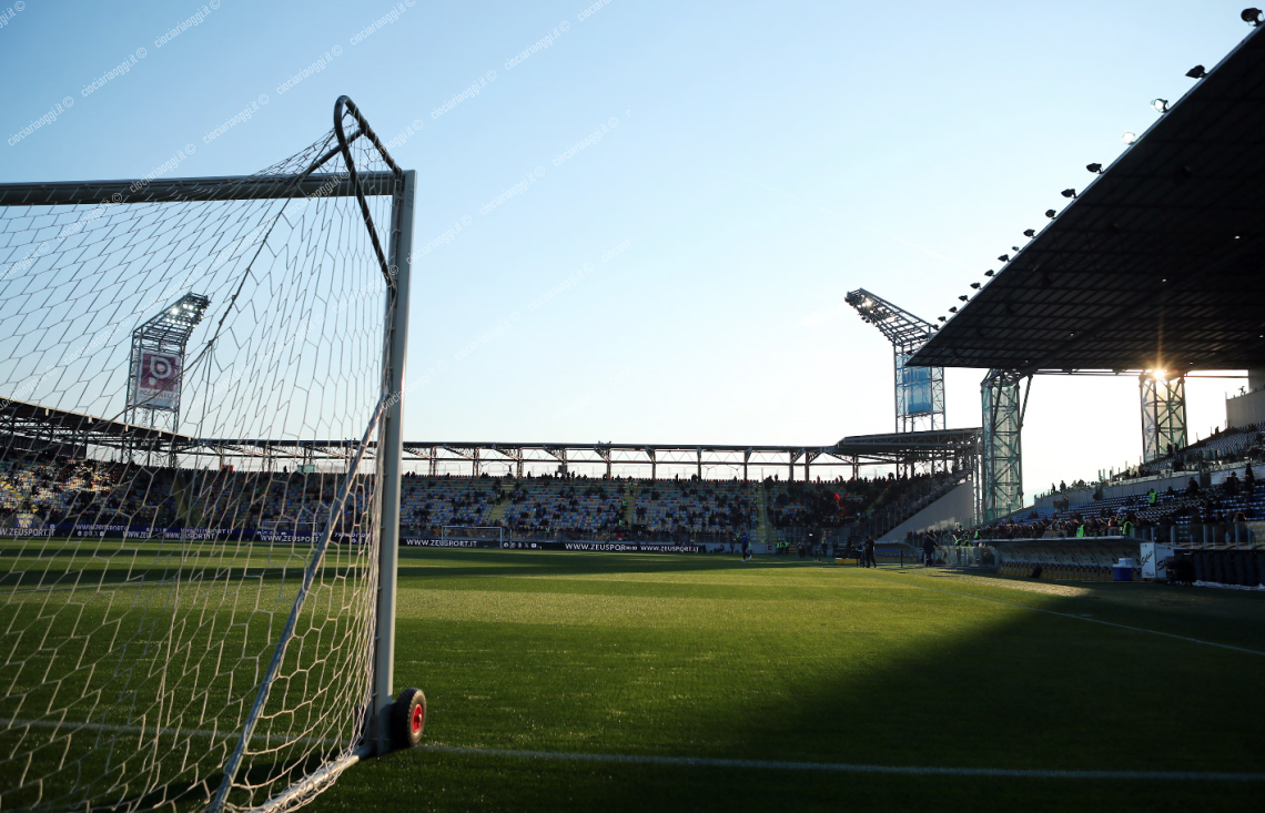 “Calcio – Ultimi Romantici” ,  Francesco Totti scende in campo a Frosinone