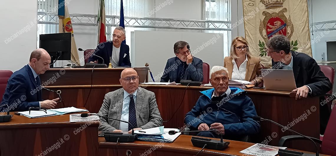 Riccardo Mastrangeli, Adriano Piacentini  e Paolo Fanelli. Dietro, Massimiliano Tagliaferri