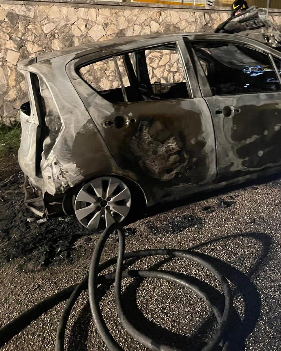auto fiamme