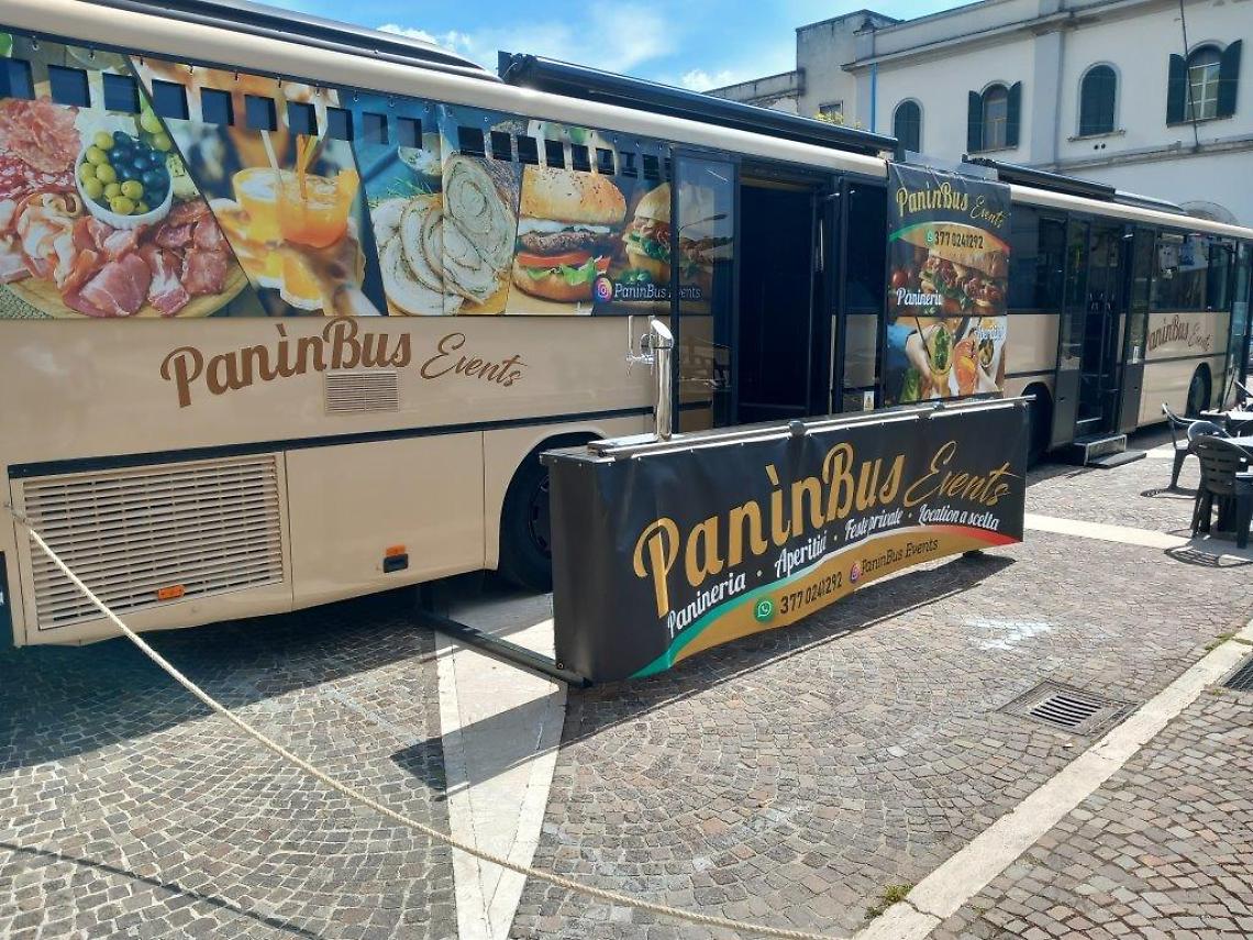 panìbus events