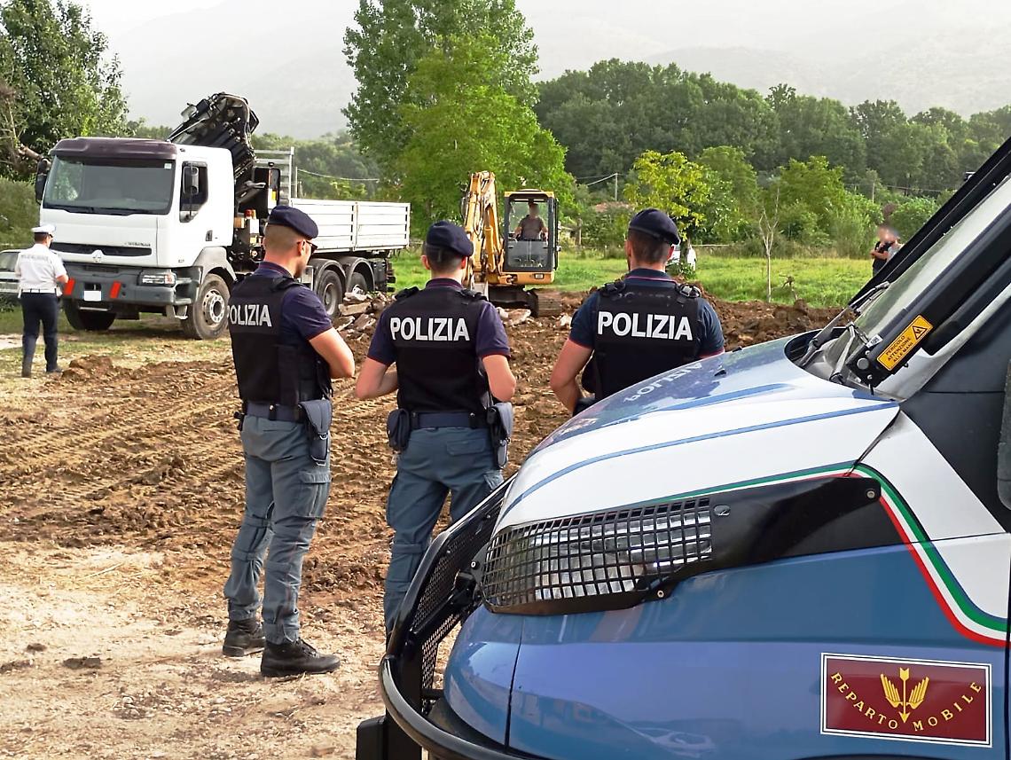 Demolita una struttura abusiva. Il proprietario denunciato per reato ambientale