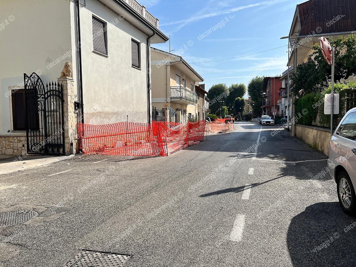 Via Fontana Unica. I residenti contro il Comune