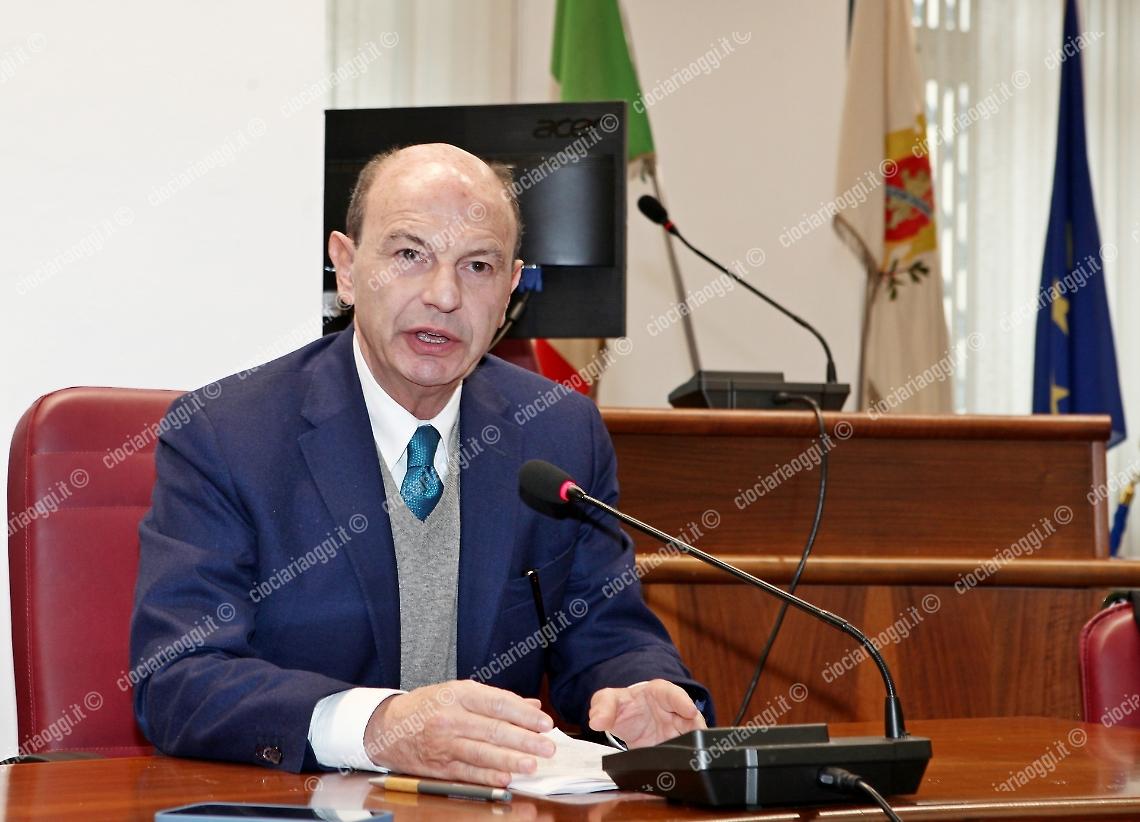 Comune, lo strappo degli azzurri e la strategia del sindaco