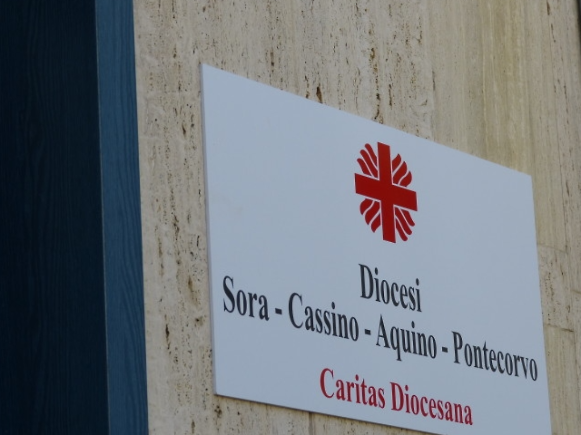 Sempre più famiglie alla Caritas