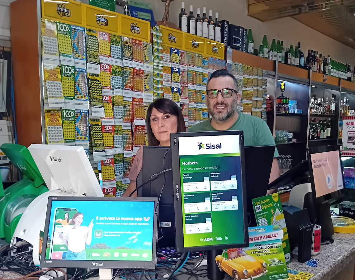 Gratta e vince centomila euro al “Mundial Bar ’82”