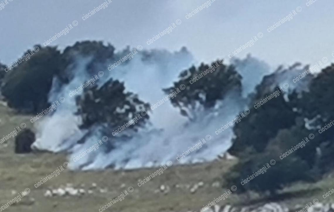Spento nuovamente il fuoco sul monte Cotento a Campo Staffi