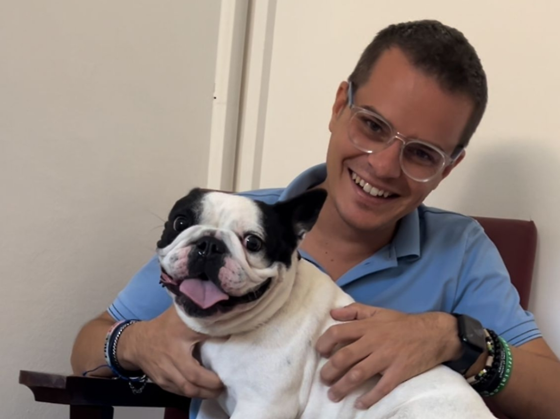 Cane abbandonato sul balcone per una settimana. Interviene l'attivista Enrico Rizzi