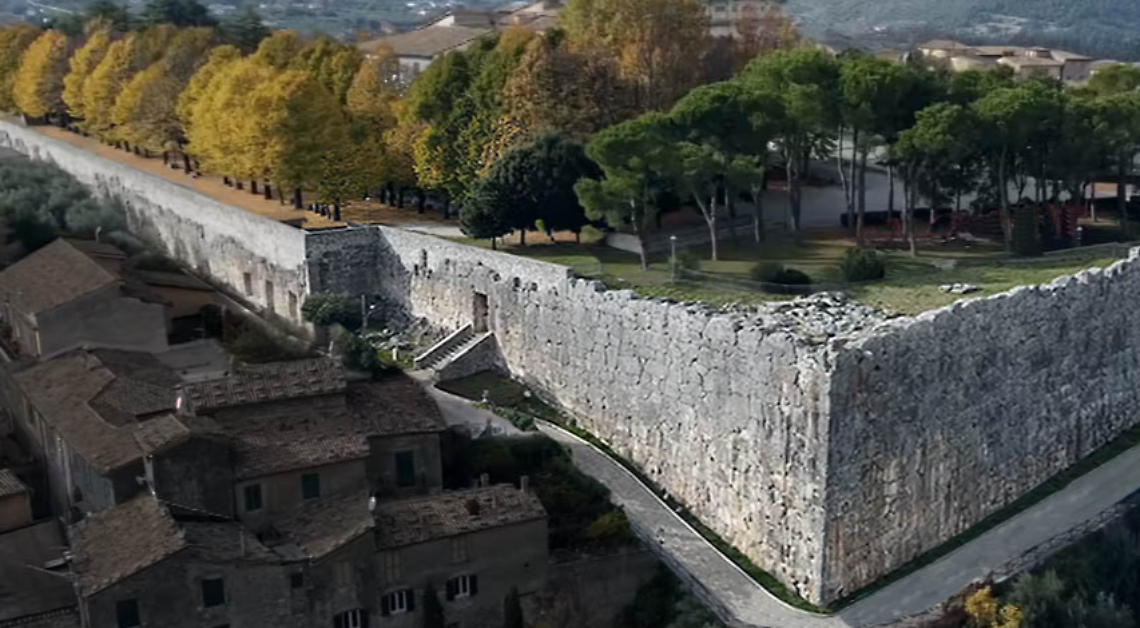 Sassi da Civita:  minori denunciati