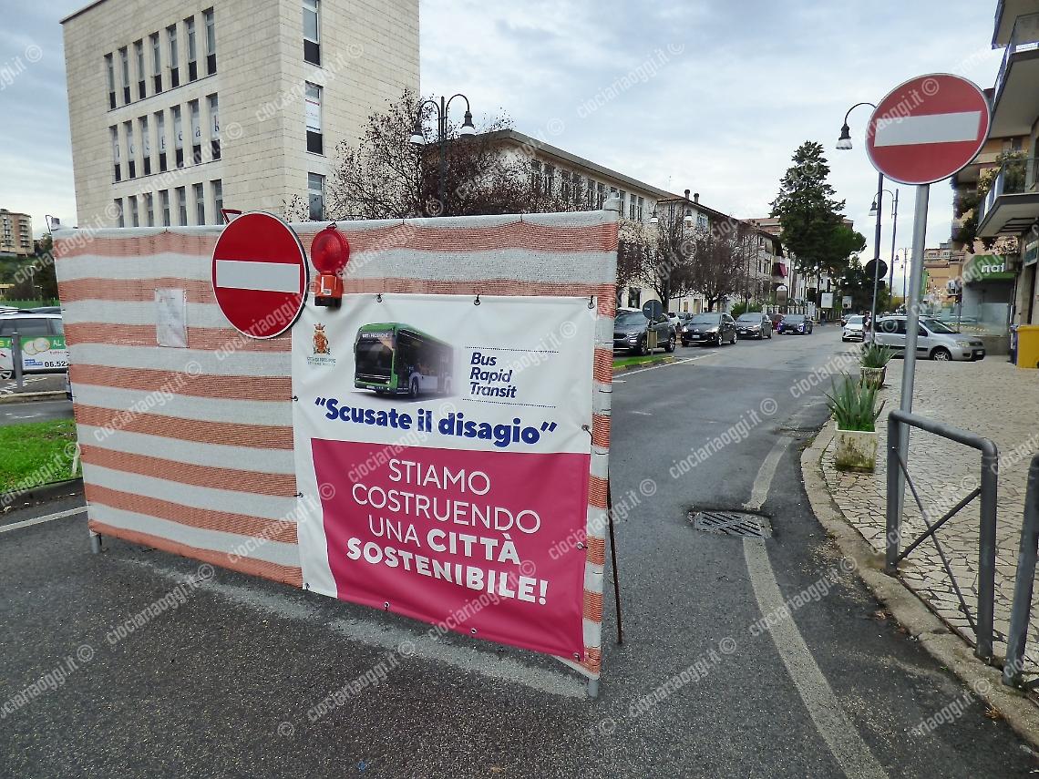 Doppio senso in via Marittima. Solo chiacchiere