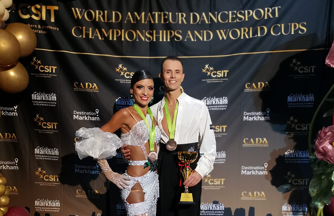 Ballo latino-americano. Elettra e Luca conquistano Toronto 