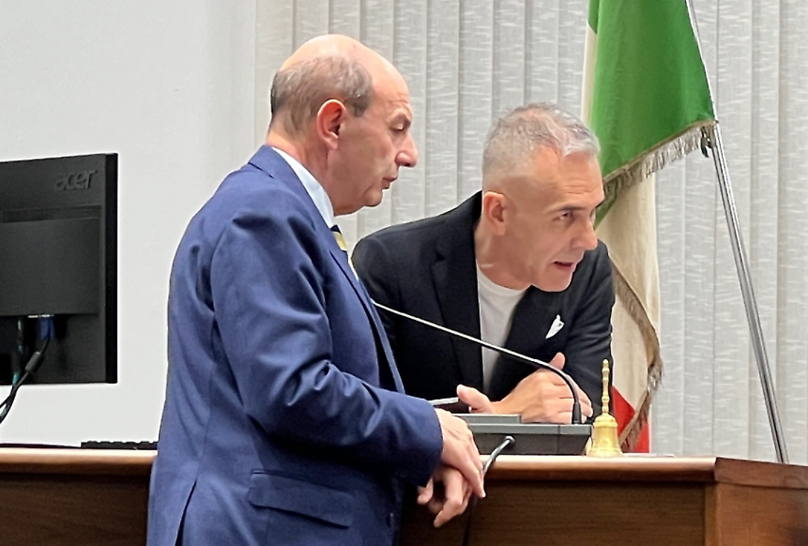 Pandemonio prima della giunta