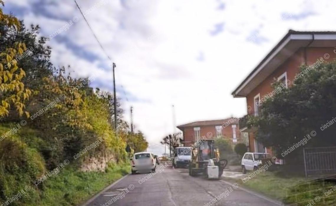 Esplosione durante gli scavi: tranciata una tubatura del gas