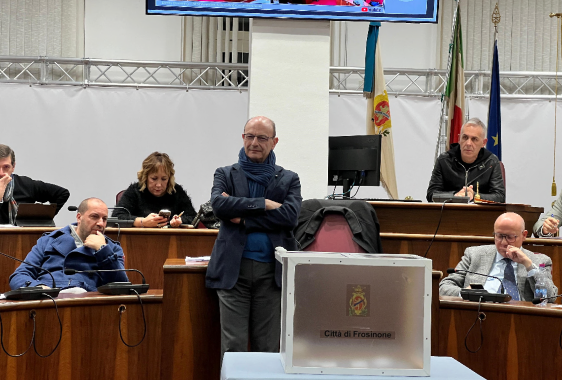 Mastrangeli, consiglio comunale