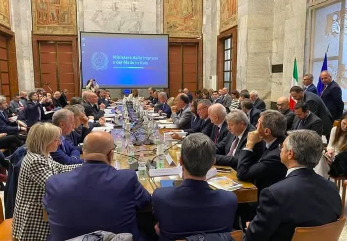 Stellantis, i nuovi modelli e il futuro in versione ibrida