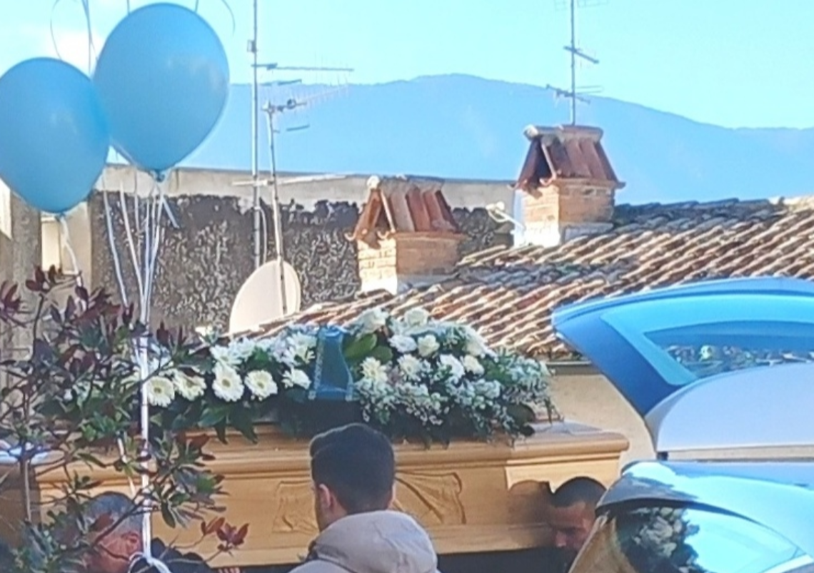 Travolta sulla Casilina. L’ultimo saluto a Maria Assunta