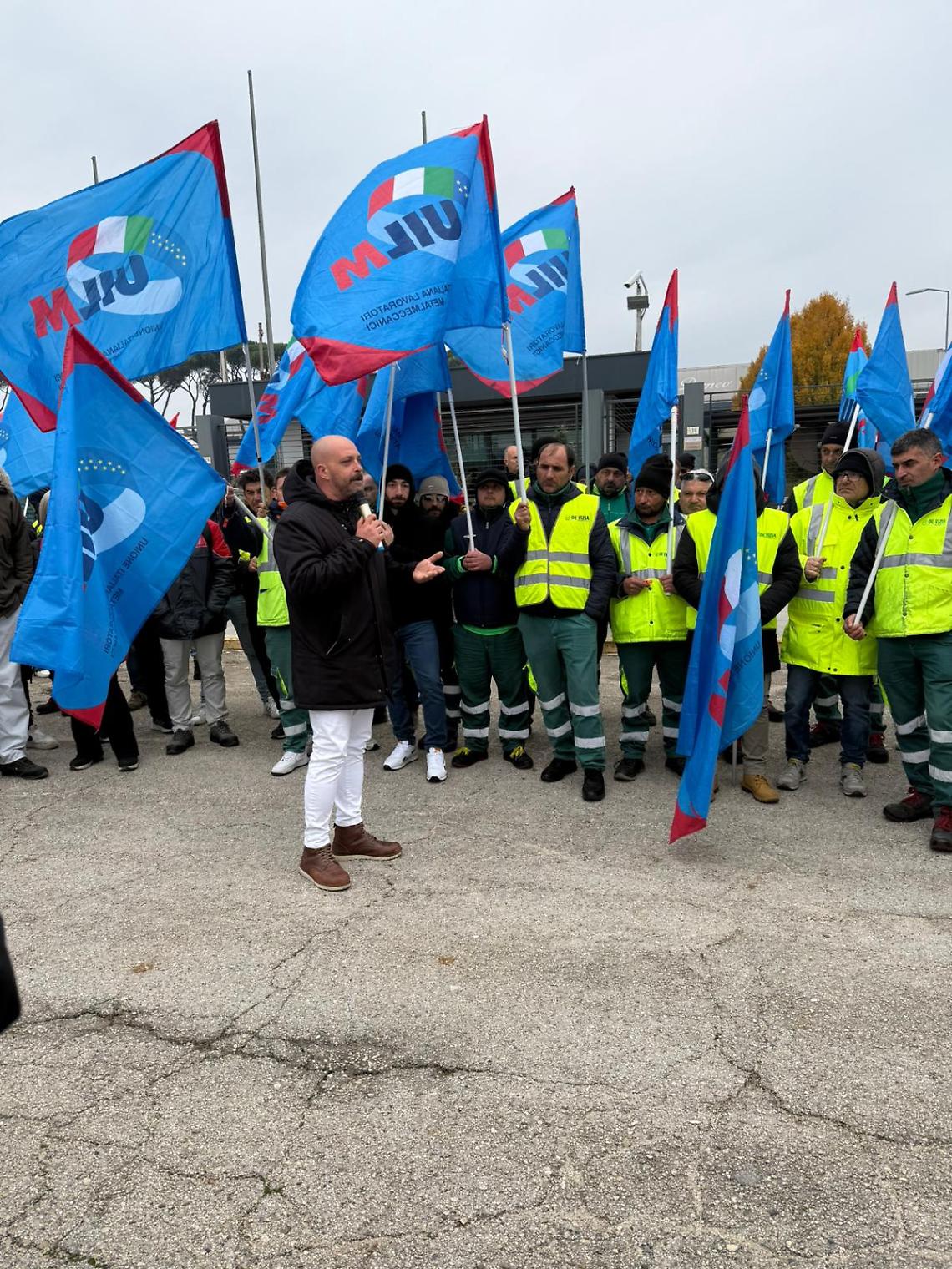 Riunione decisiva per i lavoratori De Vizia: ipotesi ricollocamento in area romana