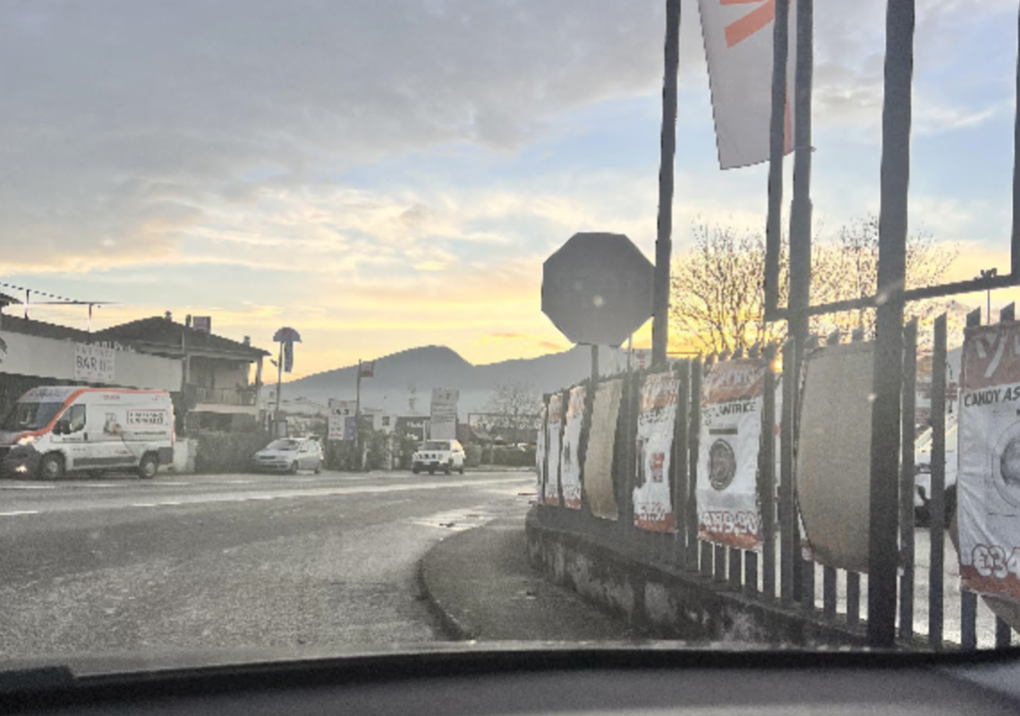 Segnale stop sbiadito