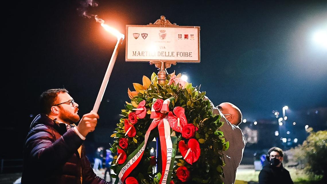 Foibe e veleni. Il Prc difende il post delle polemiche
