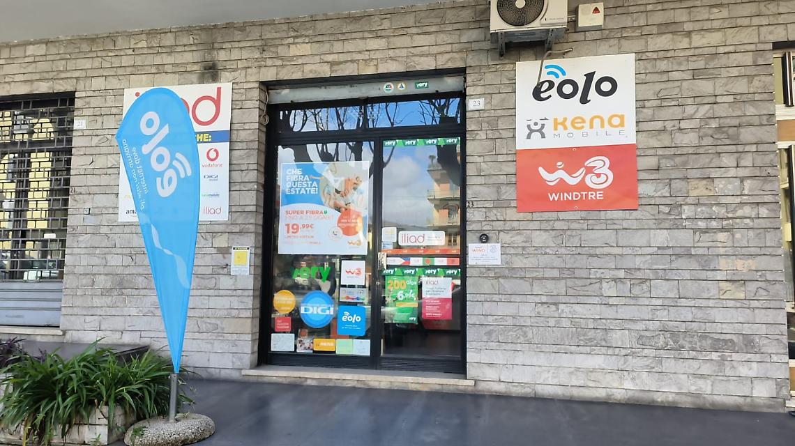 Serrande abbassate. Incubo desertificazione