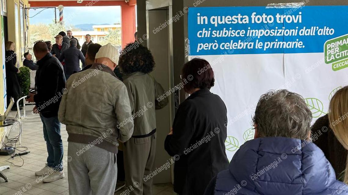Affluenza a gonfie vele per le primarie del centrodestra