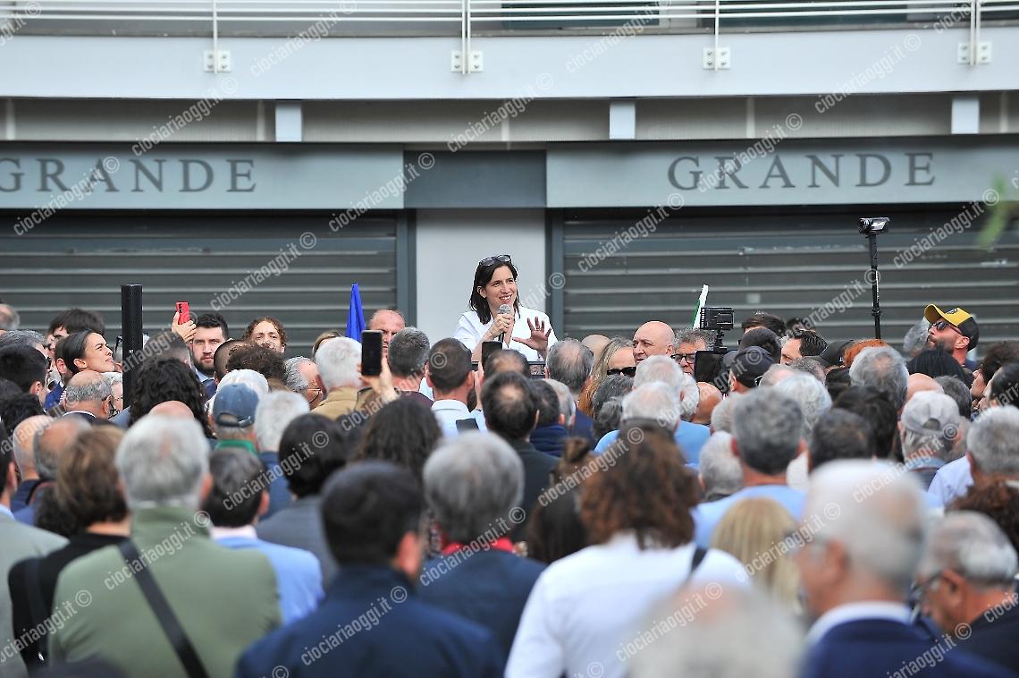 Circolo del Pd. Il vertice dei... Pizzutelli