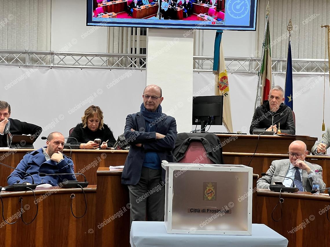 Voto sul bilancio. Raffica di incontri per il sindaco Mastrangeli 