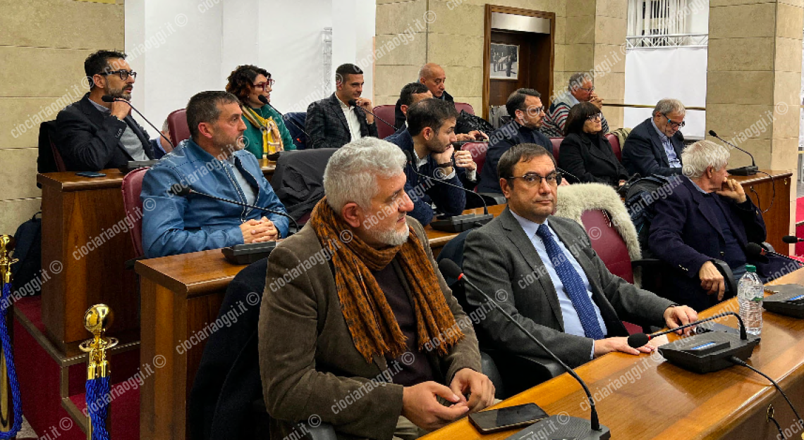 Le richieste di Fratelli d’Italia al sindaco Riccardo Mastrangeli. Manovre e rischi