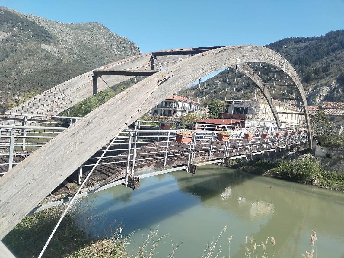Ponte “Cristini” inclinato. Sale l’allarme dei cittadini