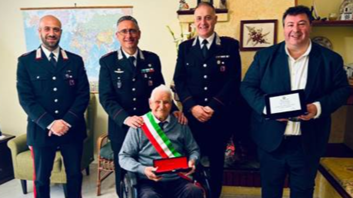 Grande festa per i centouno anni dell’appuntato dei carabinieri Ruggiero Filippo