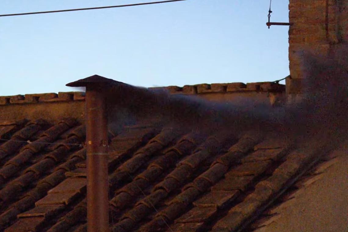 Conclave, fumata nera al primo voto