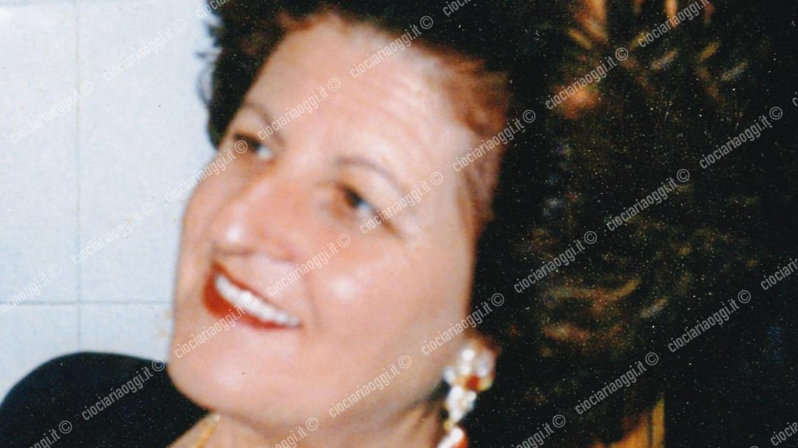 Addio a Maria Pro, storica titolare del negozio di abiti da sposa 
