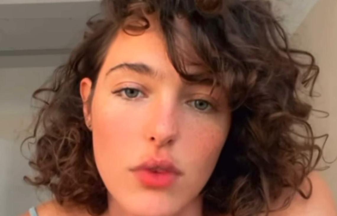 «Mi sono accoltellata per farla finita»: ex tronista tenta il suicidio