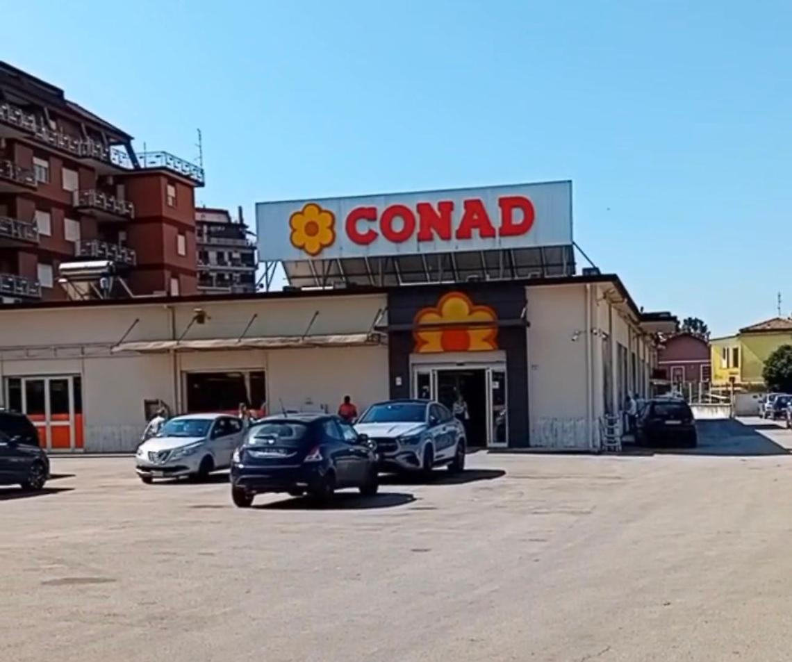 Riapre il Conad di via Tiburtina
