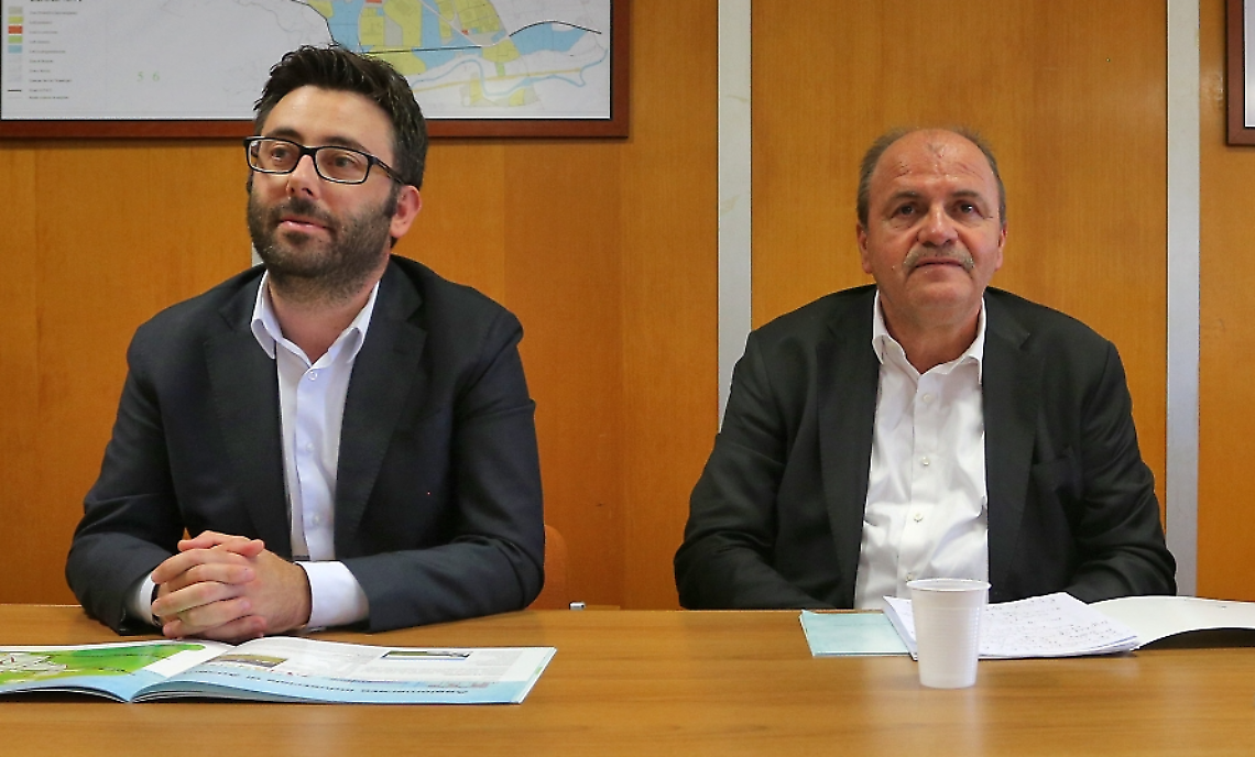 Scintille  Pd: dura replica di AreaDem a Pompeo