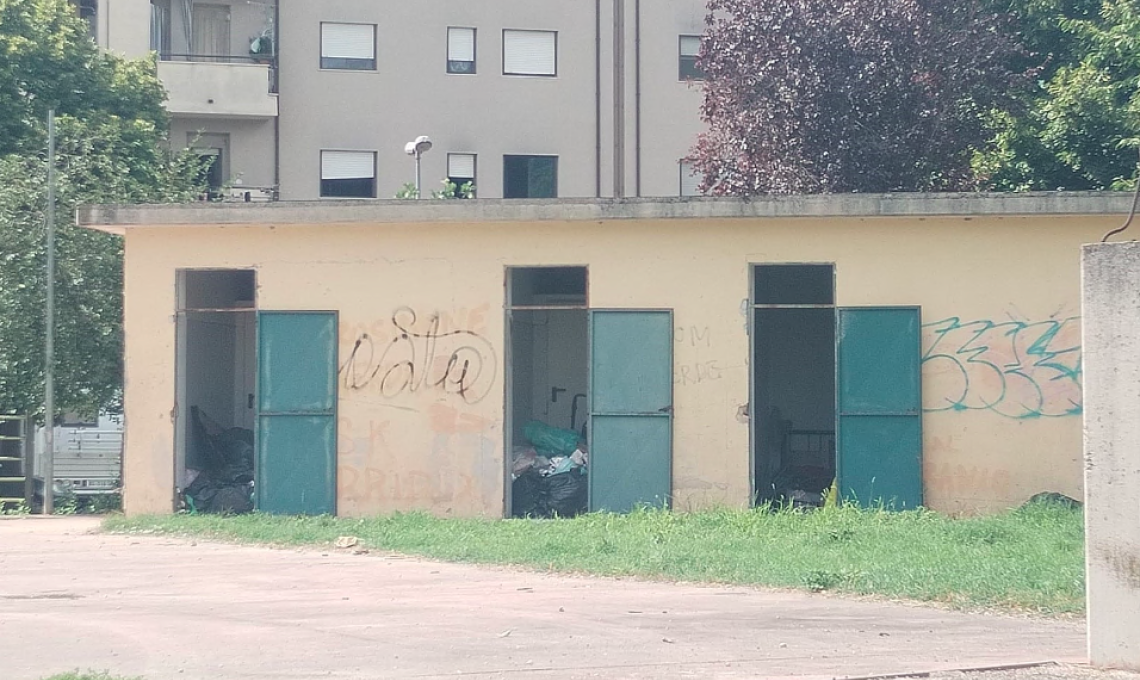 Degrado sotto casa. Appello dei residenti 