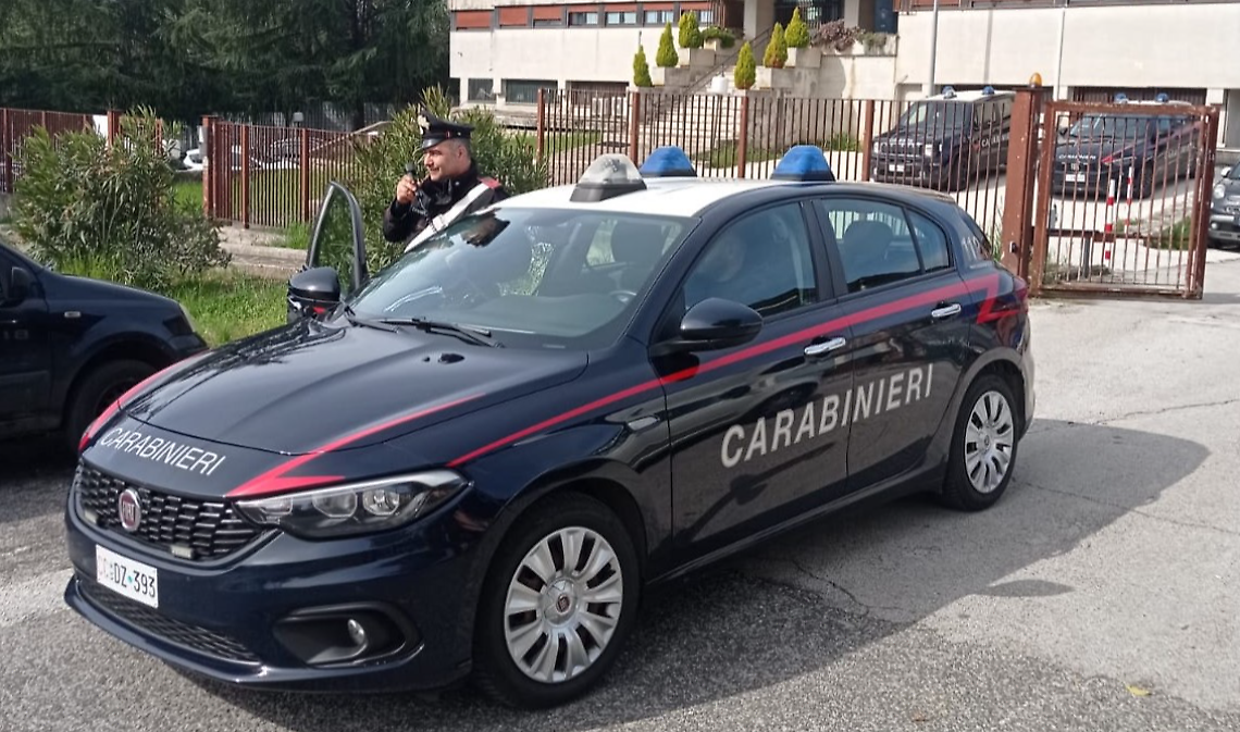 Viola più volte i domiciliari, per un cinquantacinquenne si aprono le porte del carcere