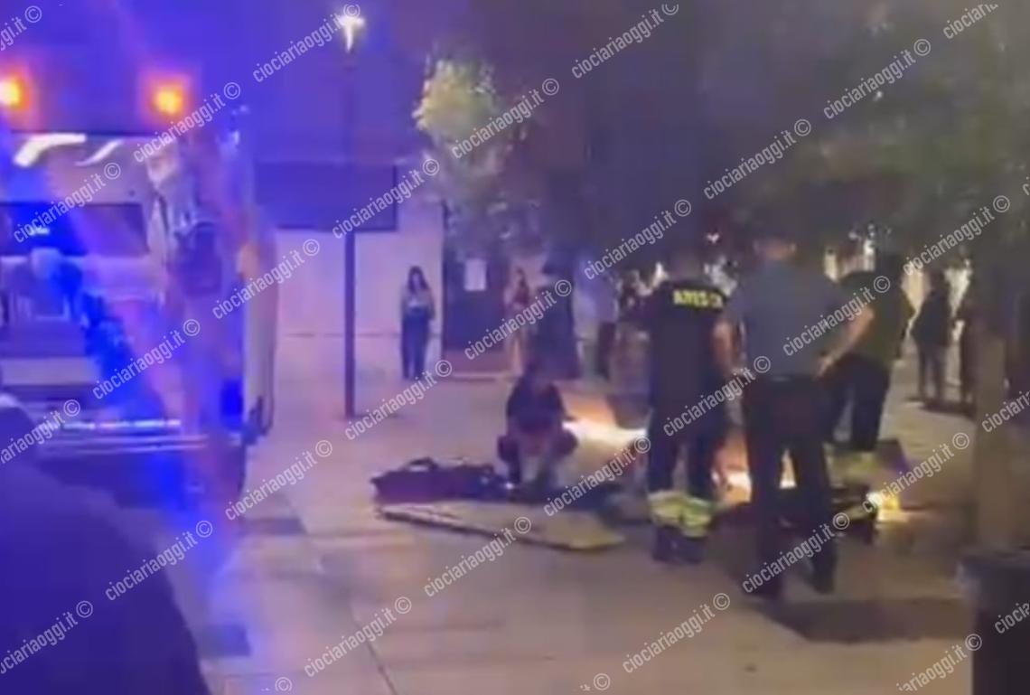 Malore fatale per un trentenne. Si accascia a terra e muore davanti agli amici