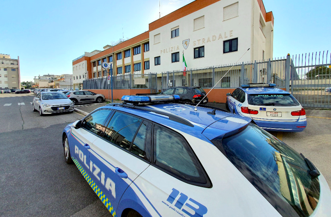 polizia stradale latina