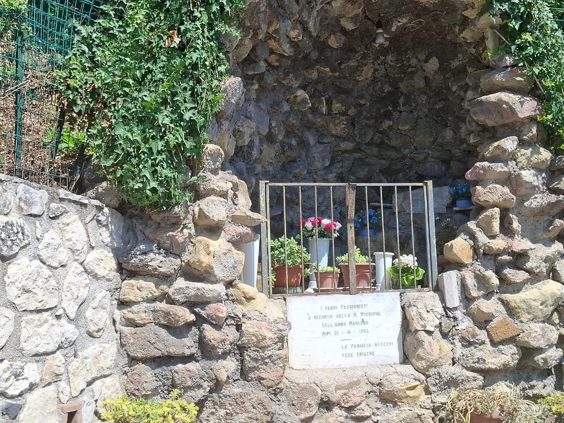 Rubata la statua della Madonna: scatta la denuncia contro ignoti