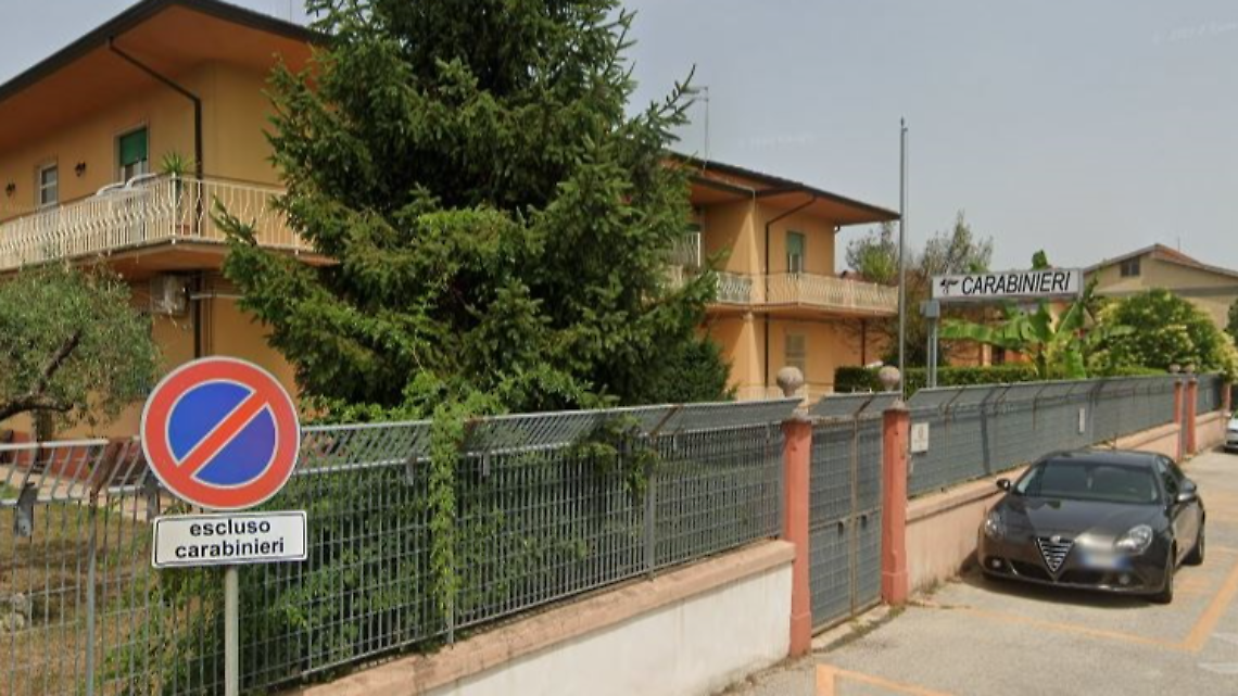 Minaccia e aggredisce la nuora. Divieto di avvicinamento per un'anziana