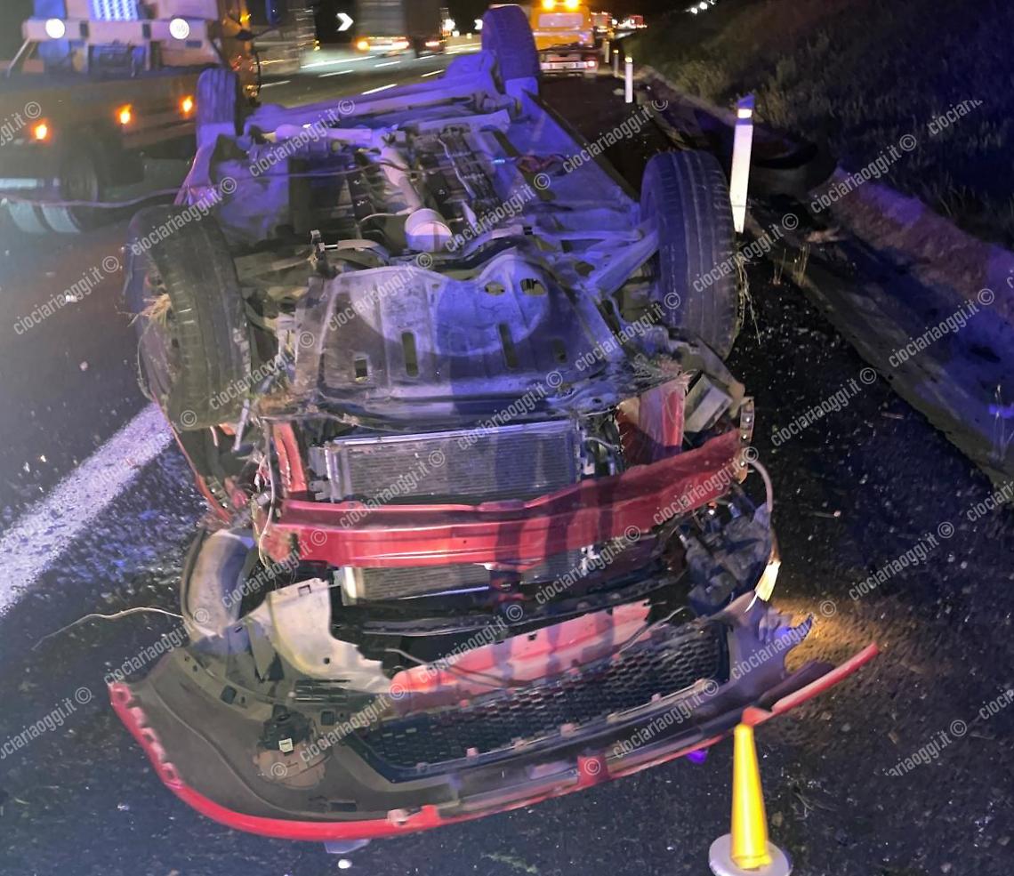 Grave incidente in A1 nella notte. Feriti due ragazzi 