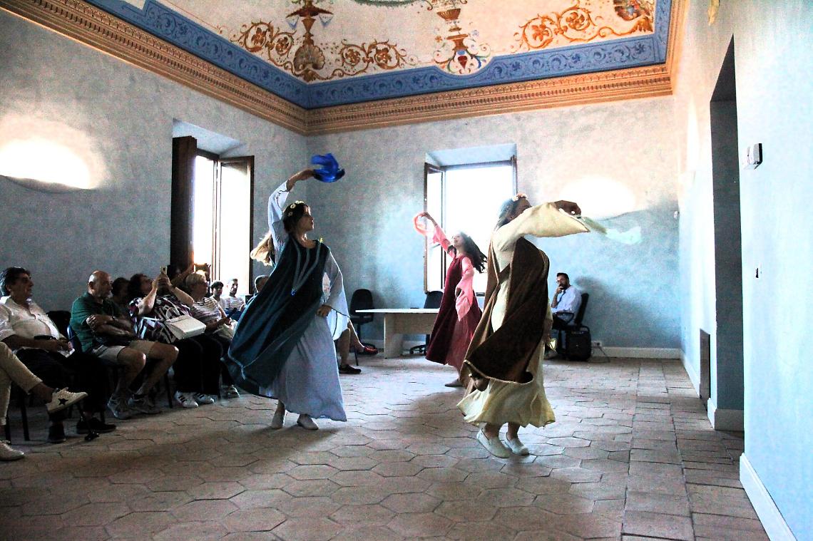 “Mostra del costume medievale”, un salto nel 1300