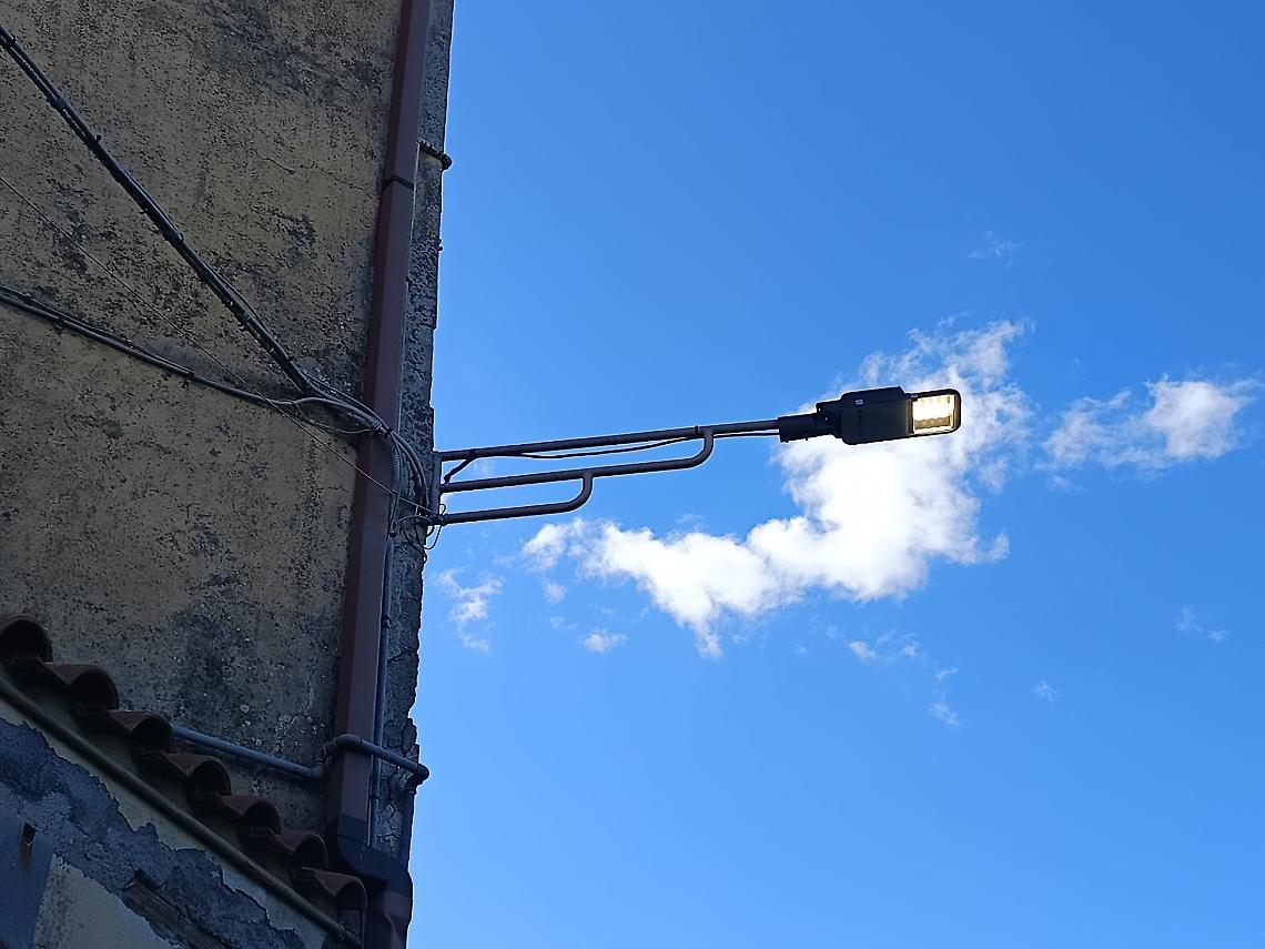 Luci spente di notte e accese di giorno
