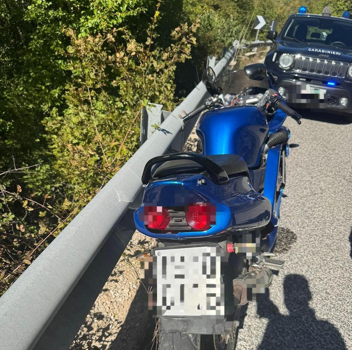 Perde il controllo del motociclo: soccorso dal 118