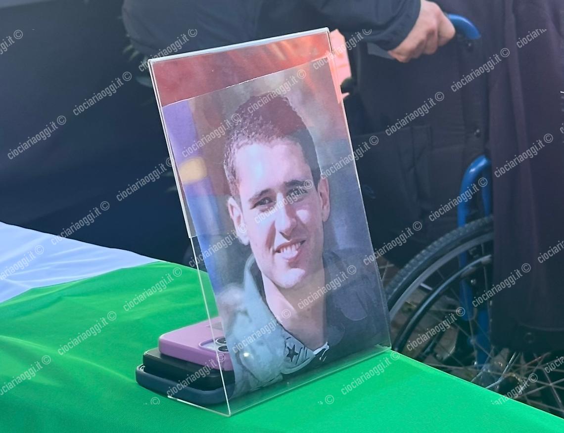 Nel silenzio del cielo il sorriso di Lorenzo