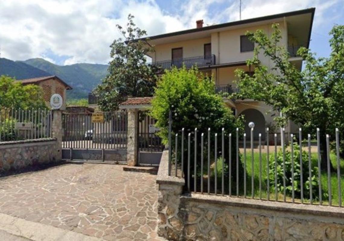 Maltrattava la compagna  e il figlio minorenne: uomo allontanato dalla casa