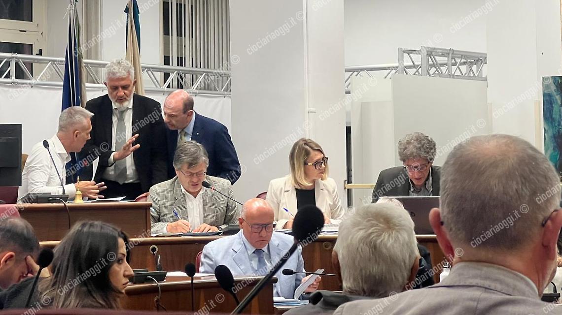 Mastrangeli: «Mozioni inutili e lontane dai veri bisogni della città»